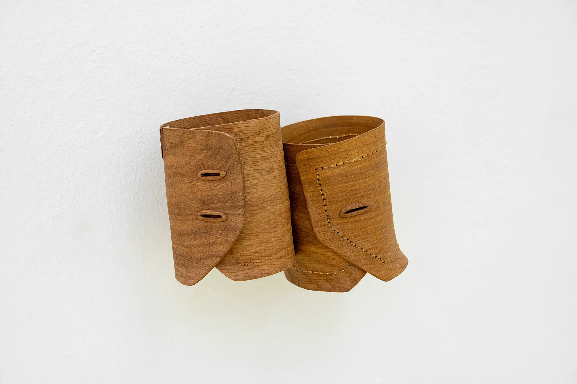 Tobias Izsó, sculpture now, wood, modern art, now