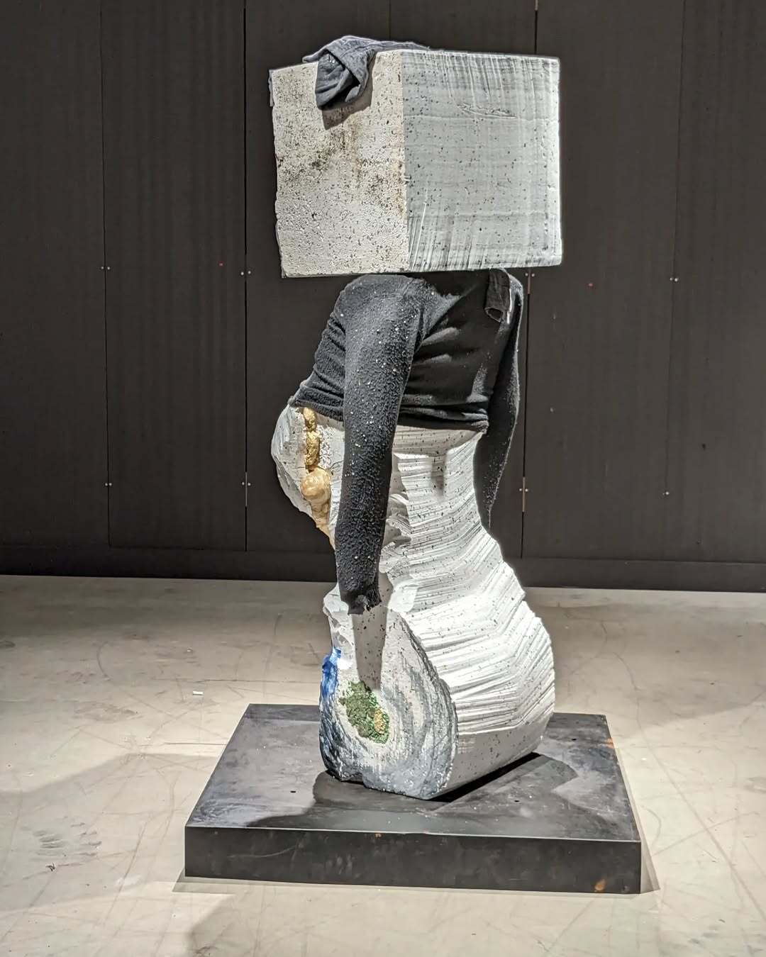 monumental sculpture