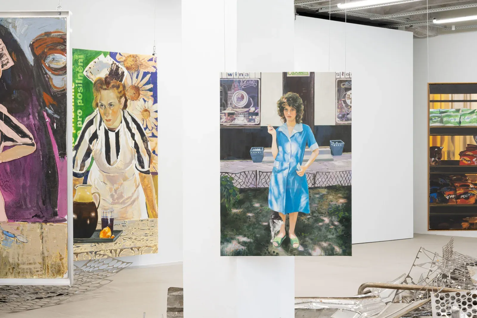 Paulina Olowska, Caroline Walker and Adéla Janská at Telegraph Gallery, Olomouc. A spatial exhibition on painting, labour and visibility - Curated by Mira Macík
