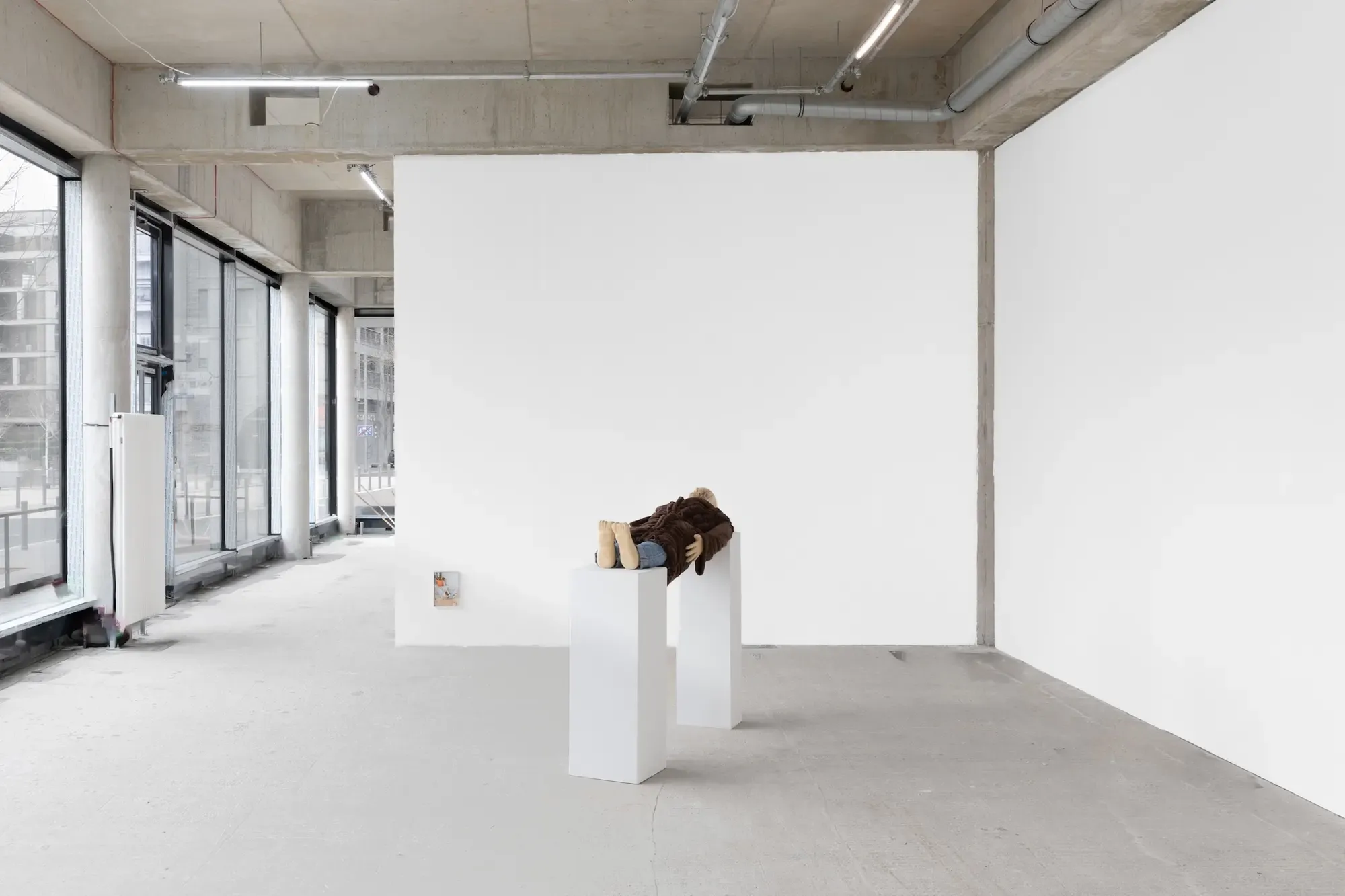 Angélique Aubrit & Ludovic Beillard Bob, 2023 (Detail) Dimensions variable Polyester, cotton, jeans, lime wood, abachi wood installation view