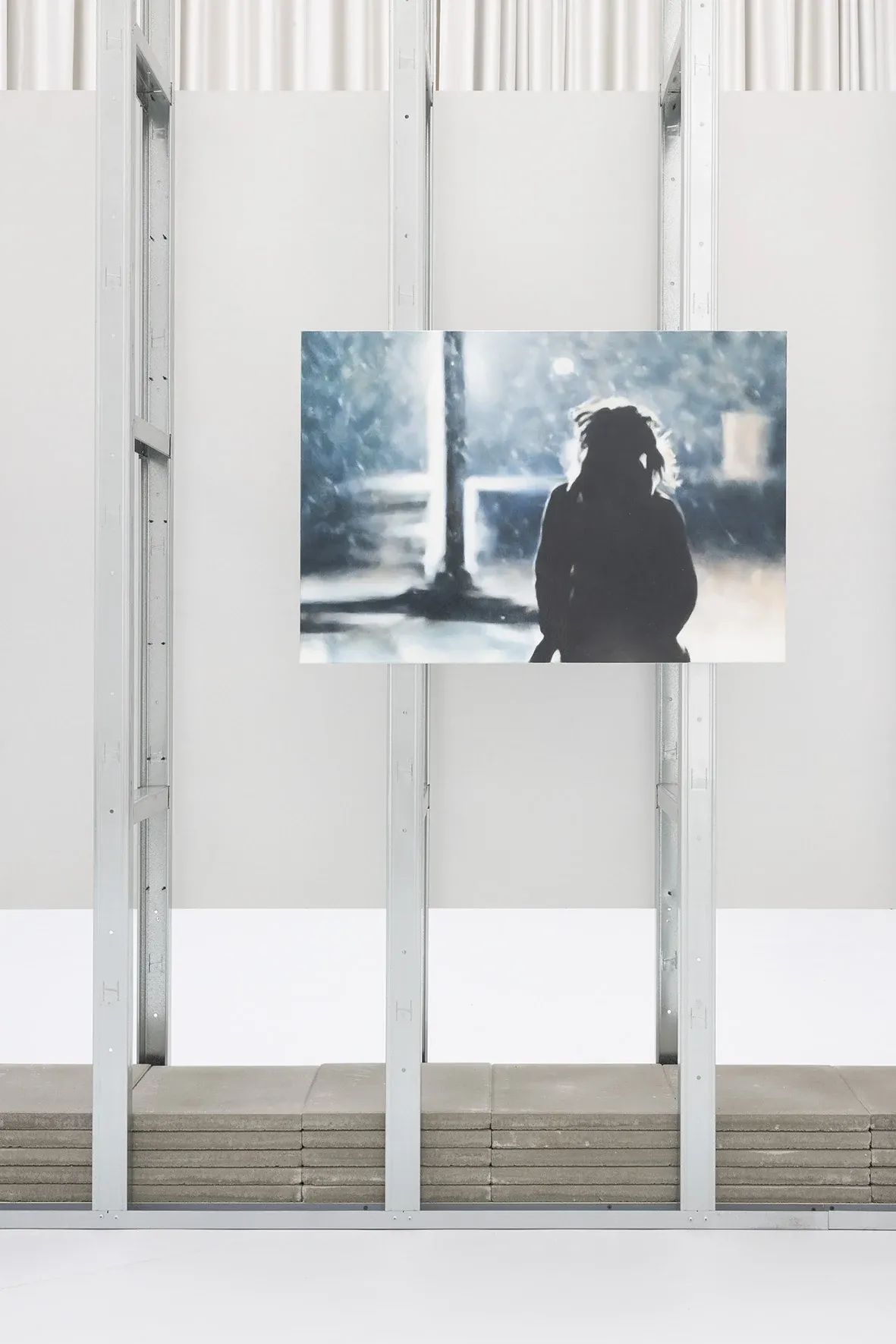 Judith Eisler painting blurred figure still a little life exhibition PART Vienna