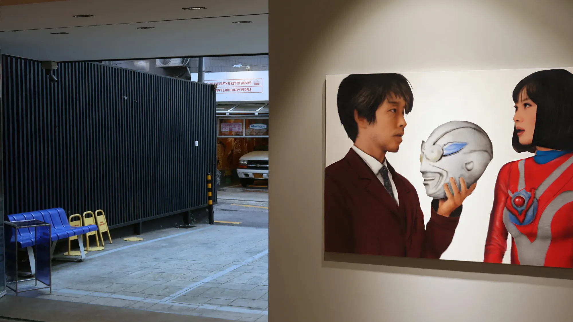 Gallery installation view of P.Kim Kimtaegi figurative paintings at Hippie Hannam Gallery Seoul.