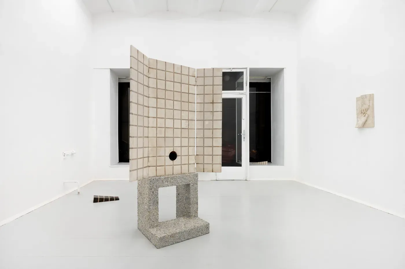 Exhibition View:  Heti PRACK | Ehrenamt, KOENIG2 by_robbygreif, Wien 2025, catapult munchies art club