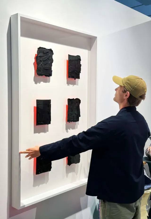 KASPER HERMANN  > a point... not so blank |