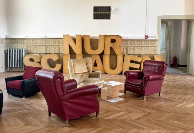 Parallel Vienna 2025: Not a Performance, Just Rehearsal for Press Day